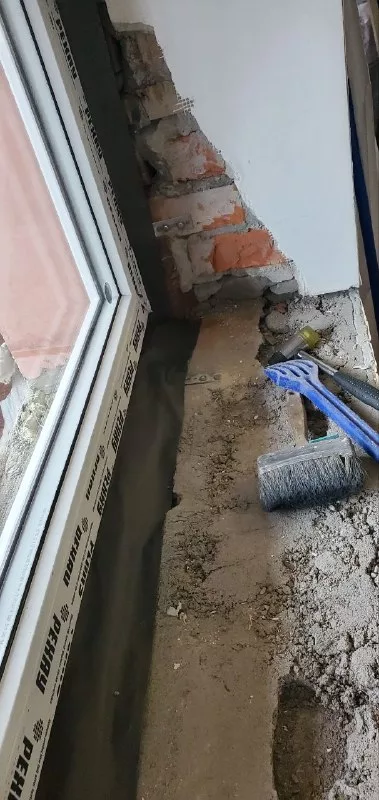 Шов у стены