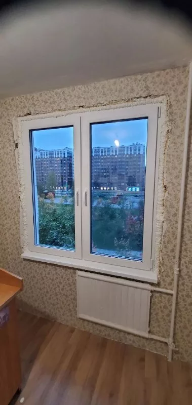 Окно в комнату, общий вид