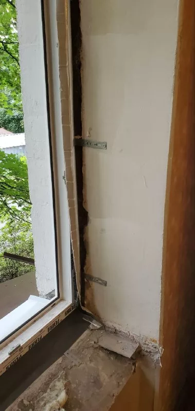 Угол проёма у рамы