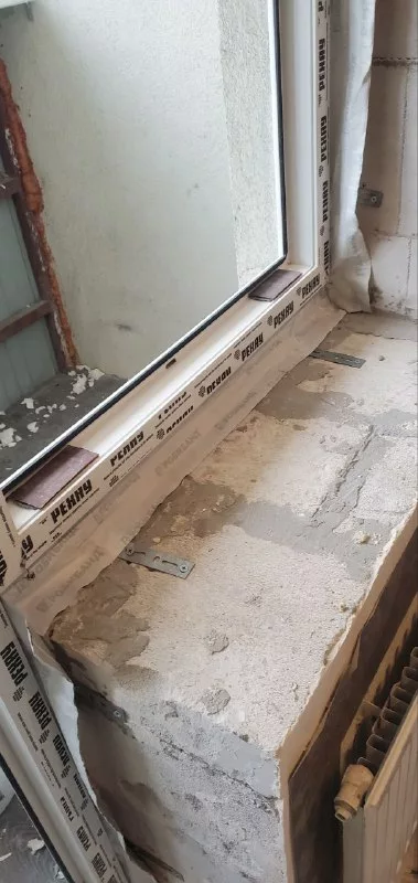 Нижний узел окна на парапете