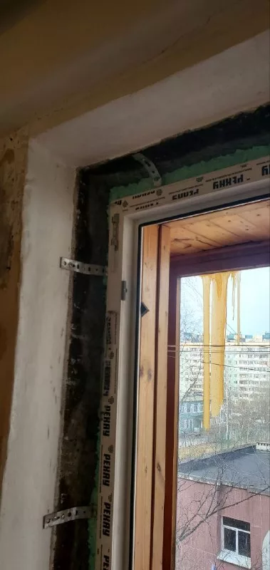 Дверь и пластины