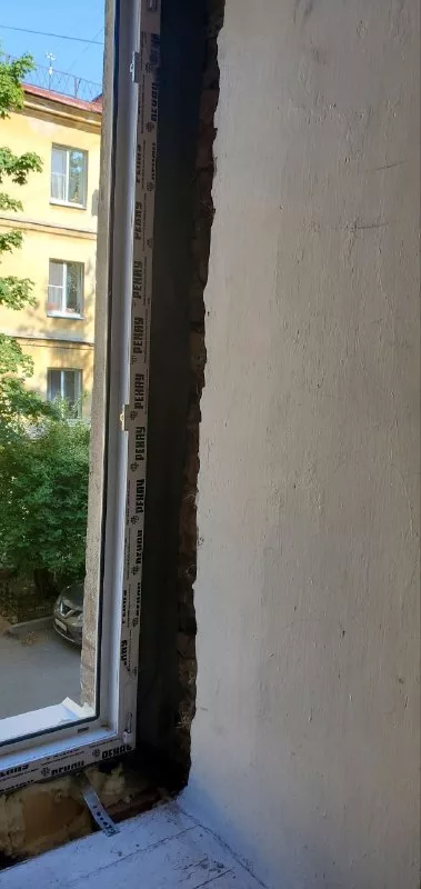 Рама у кирпича, вид во двор